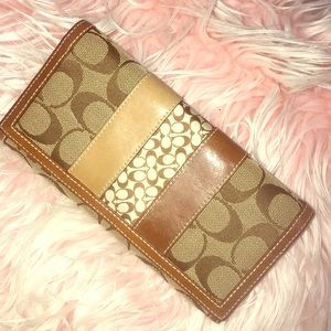 Coach wallet
